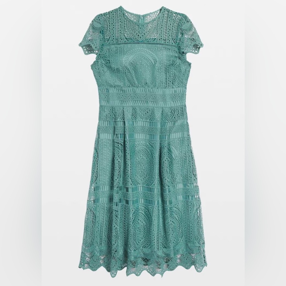 EUC WHBM Lace Dress - Picture 4 of 7